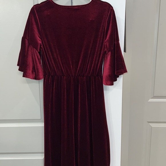 Unbranded: Burgundy Velvet-Soft High Low Dress - Picture 4 of 10